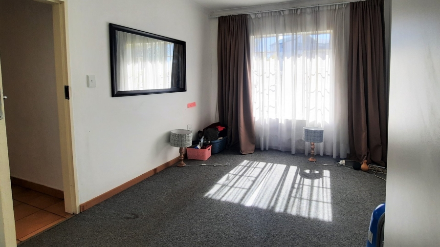 To Let 3 Bedroom Property for Rent in Noordhang Gauteng