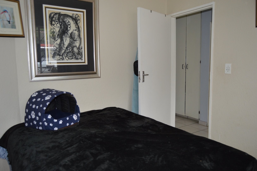 To Let 2 Bedroom Property for Rent in Strubensvallei Gauteng