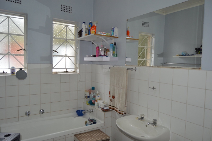 To Let 2 Bedroom Property for Rent in Strubensvallei Gauteng