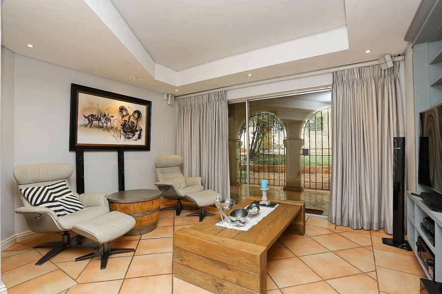 To Let 2 Bedroom Property for Rent in Bryanston Gauteng