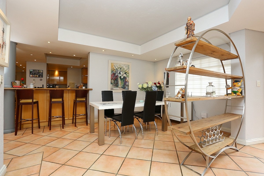 To Let 2 Bedroom Property for Rent in Bryanston Gauteng
