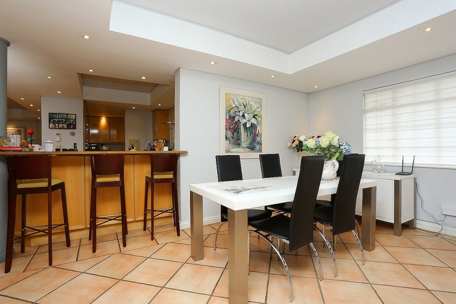 To Let 2 Bedroom Property for Rent in Bryanston Gauteng