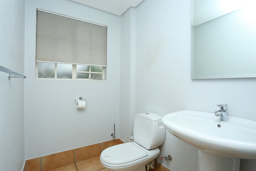 To Let 2 Bedroom Property for Rent in Bryanston Gauteng