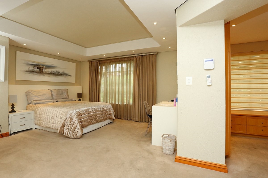 To Let 2 Bedroom Property for Rent in Bryanston Gauteng