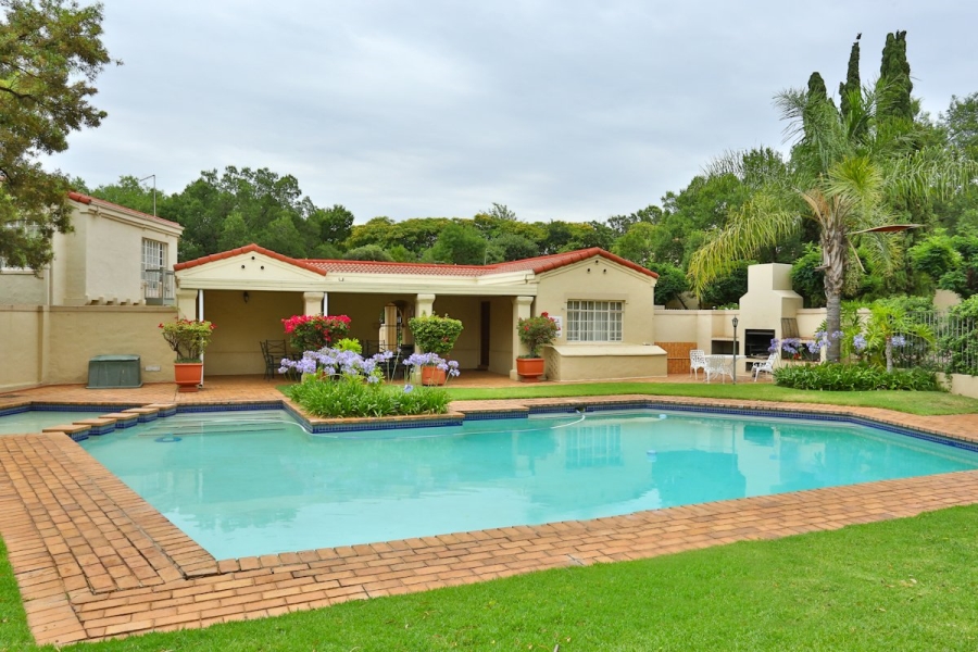 To Let 2 Bedroom Property for Rent in Bryanston Gauteng