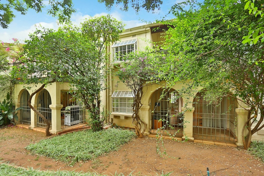 To Let 2 Bedroom Property for Rent in Bryanston Gauteng