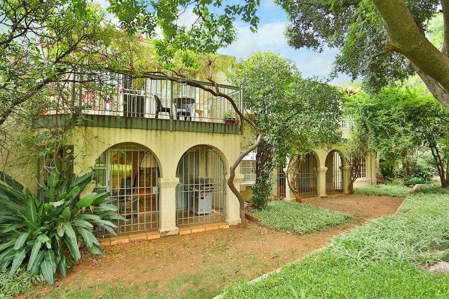 To Let 2 Bedroom Property for Rent in Bryanston Gauteng