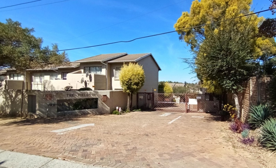 2 Bedroom Property for Sale in Buccleuch Gauteng