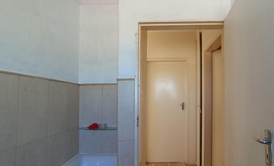 2 Bedroom Property for Sale in Buccleuch Gauteng