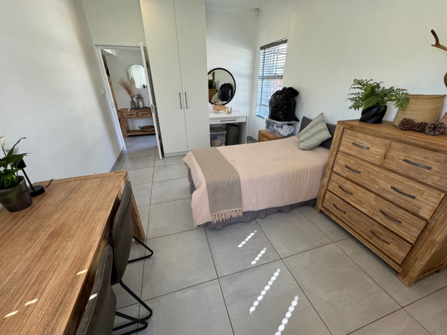 4 Bedroom Property for Sale in Glen Marais Gauteng