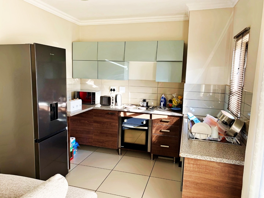 To Let 1 Bedroom Property for Rent in Scarlet Park Gauteng