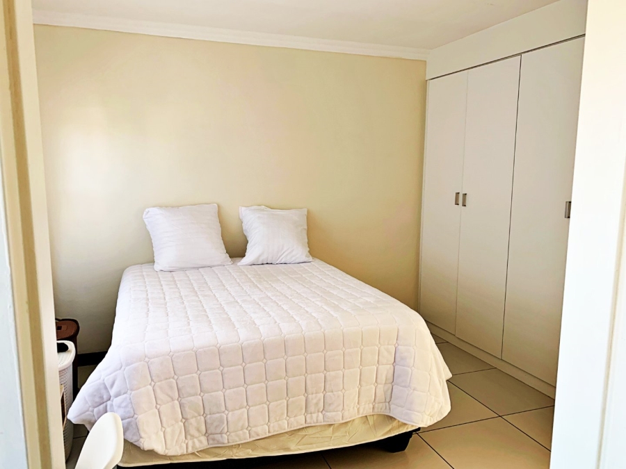 To Let 1 Bedroom Property for Rent in Scarlet Park Gauteng