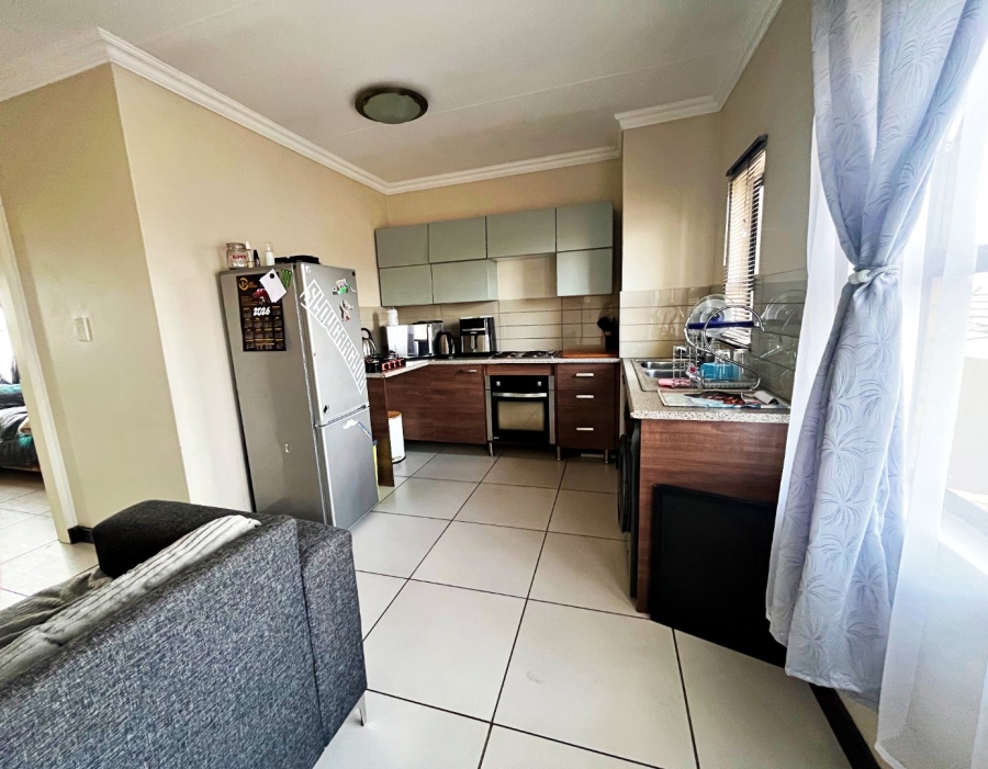 To Let 1 Bedroom Property for Rent in Scarlet Park Gauteng
