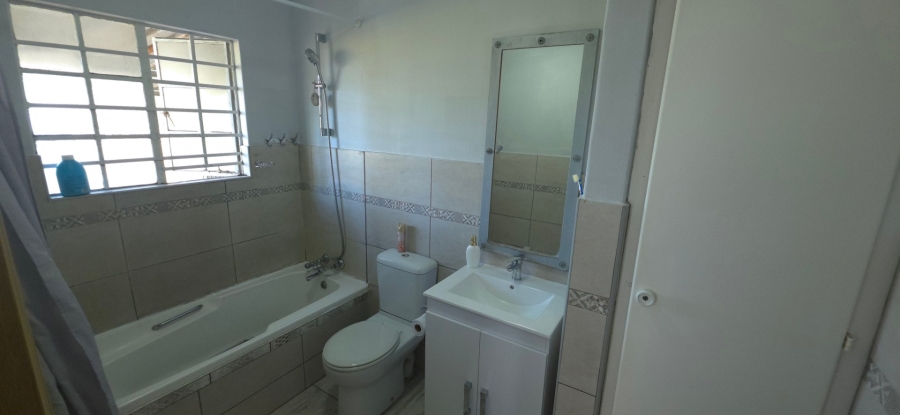 3 Bedroom Property for Sale in Albertsdal Gauteng