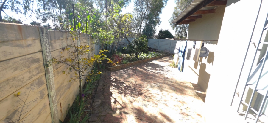 3 Bedroom Property for Sale in Albertsdal Gauteng
