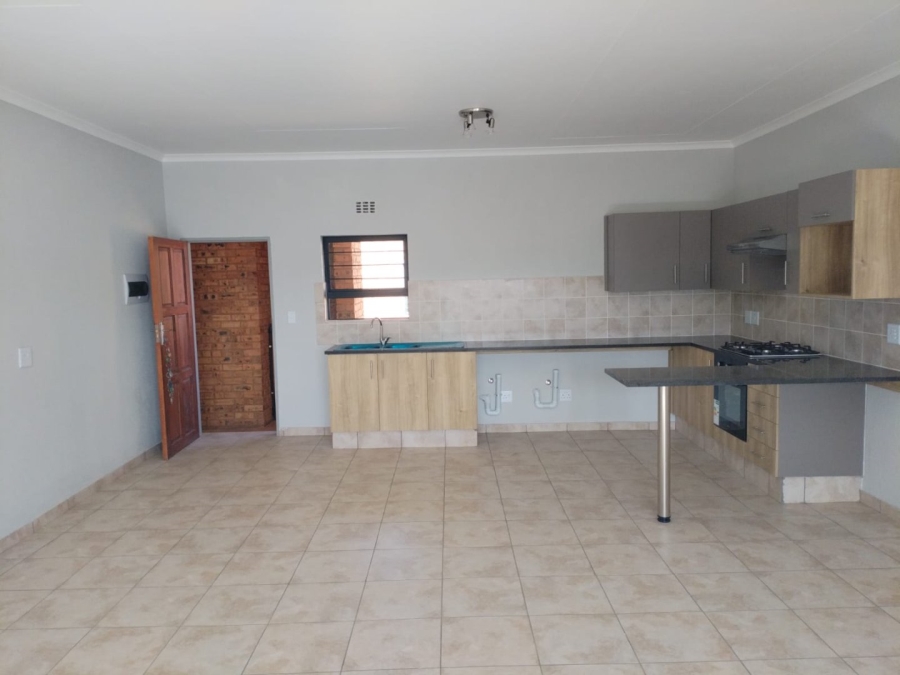 To Let 2 Bedroom Property for Rent in Ravenswood Gauteng