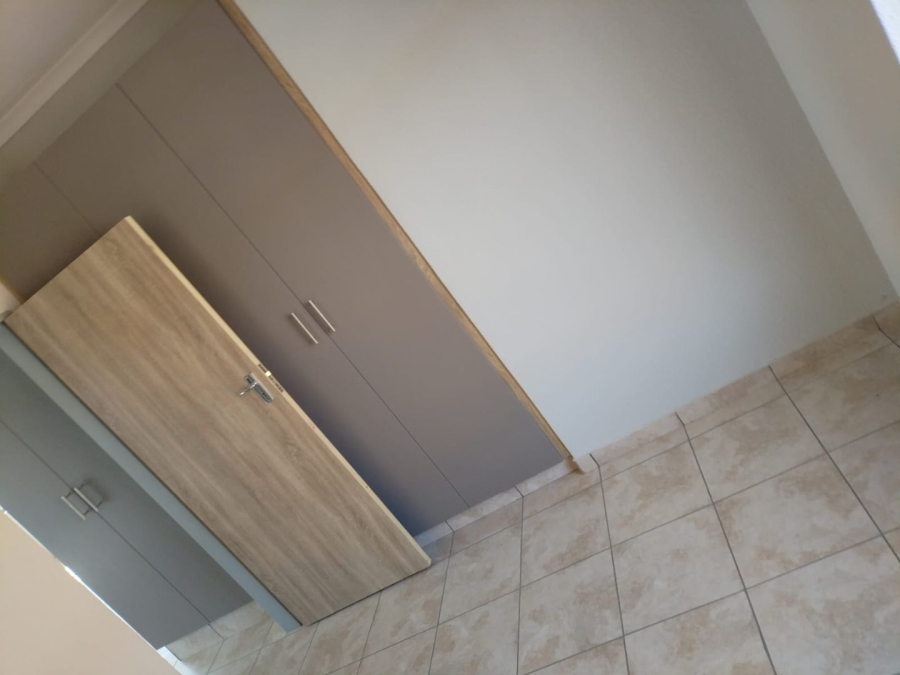 To Let 2 Bedroom Property for Rent in Ravenswood Gauteng