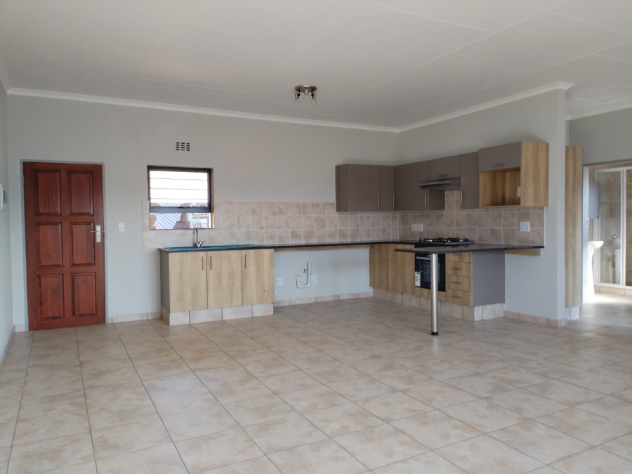 To Let 2 Bedroom Property for Rent in Ravenswood Gauteng
