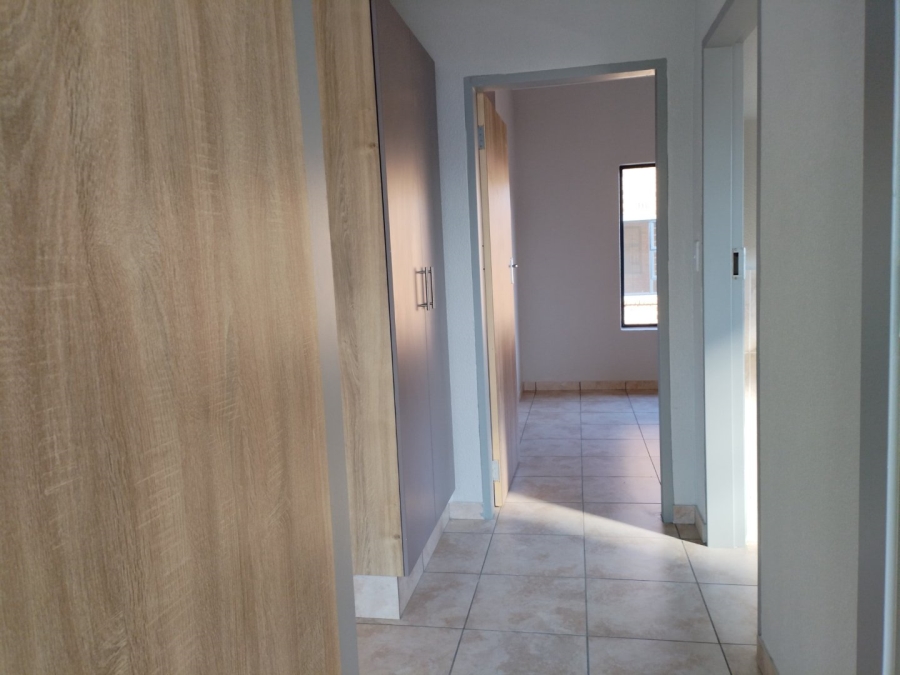 To Let 2 Bedroom Property for Rent in Ravenswood Gauteng