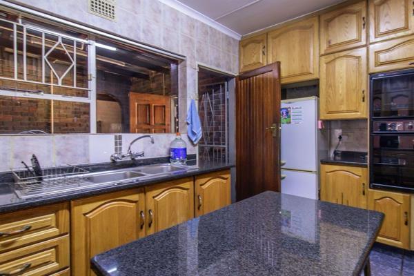4 Bedroom Property for Sale in Lenasia South Gauteng