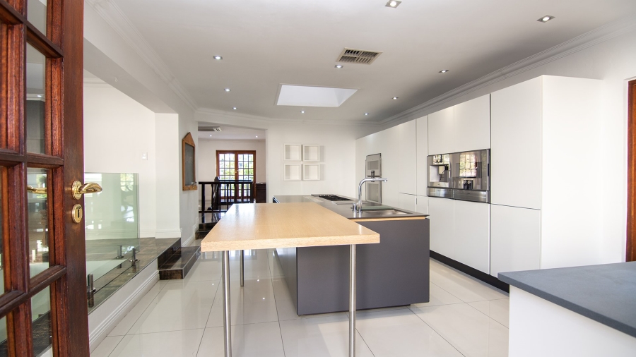 To Let 4 Bedroom Property for Rent in Bryanston East Gauteng