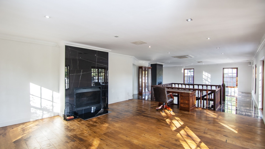 To Let 4 Bedroom Property for Rent in Bryanston East Gauteng