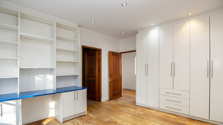 To Let 4 Bedroom Property for Rent in Bryanston East Gauteng