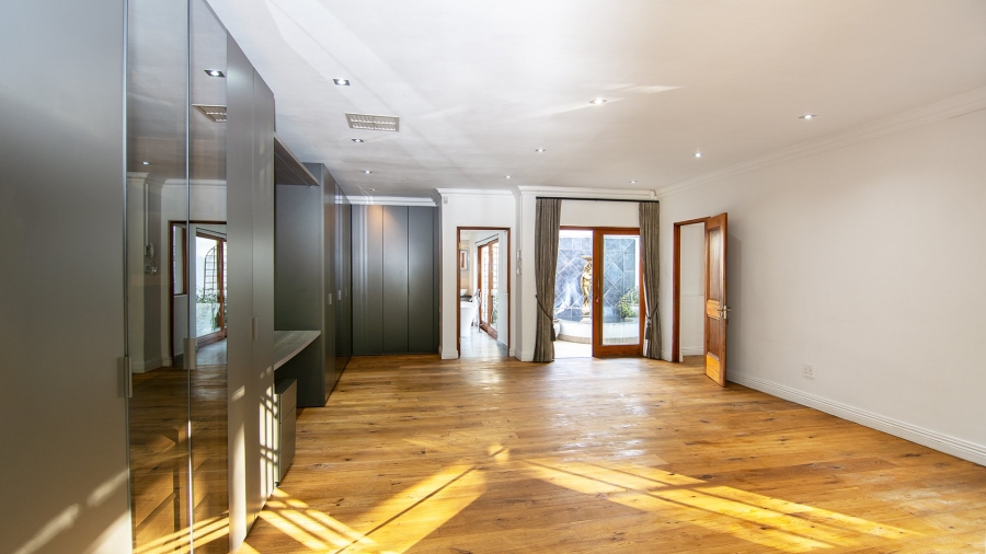 To Let 4 Bedroom Property for Rent in Bryanston East Gauteng