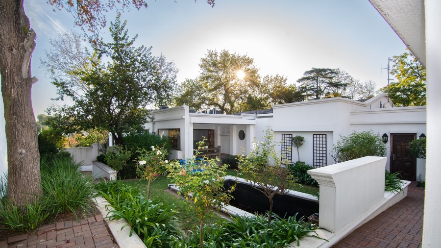 To Let 4 Bedroom Property for Rent in Bryanston East Gauteng