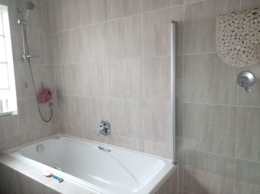 4 Bedroom Property for Sale in Wychwood Gauteng
