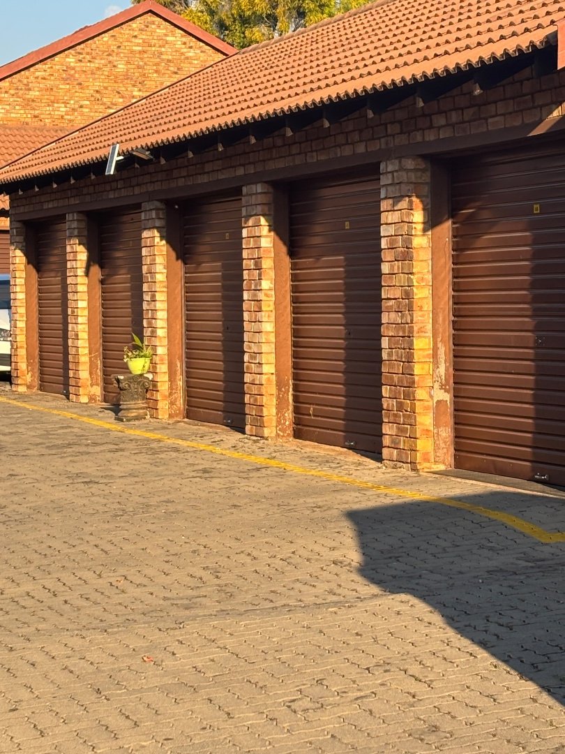 2 Bedroom Property for Sale in Annlin Gauteng