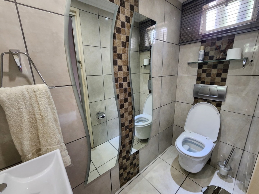 3 Bedroom Property for Sale in Wonderboom Gauteng