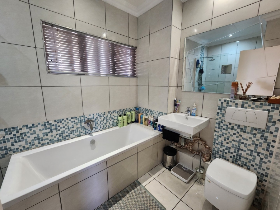3 Bedroom Property for Sale in Wonderboom Gauteng