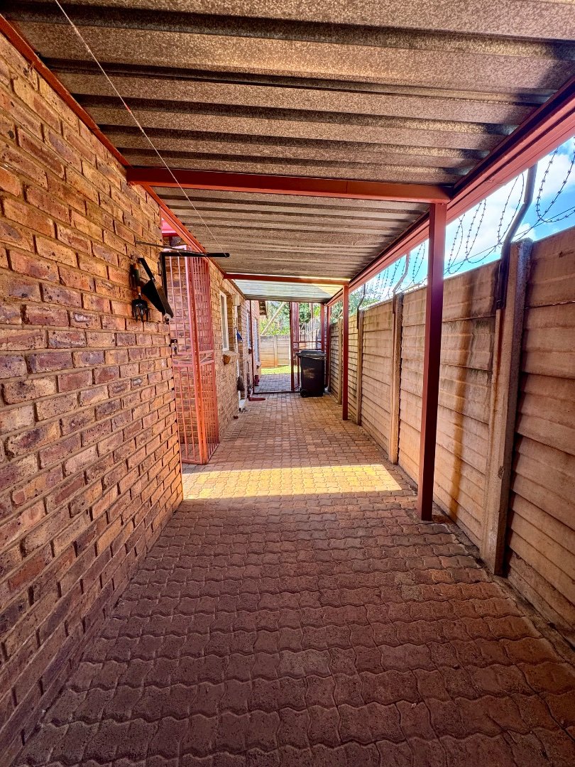 3 Bedroom Property for Sale in Doornpoort Gauteng