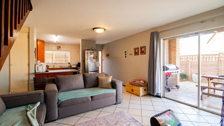 3 Bedroom Property for Sale in Bonaero Park Gauteng