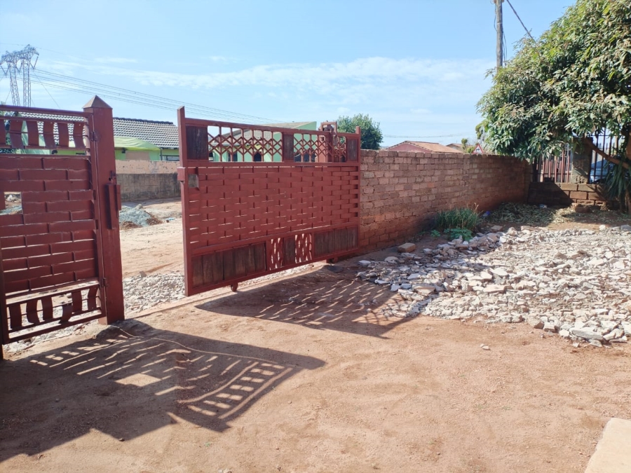 2 Bedroom Property for Sale in Soshanguve East Ext 3 Gauteng
