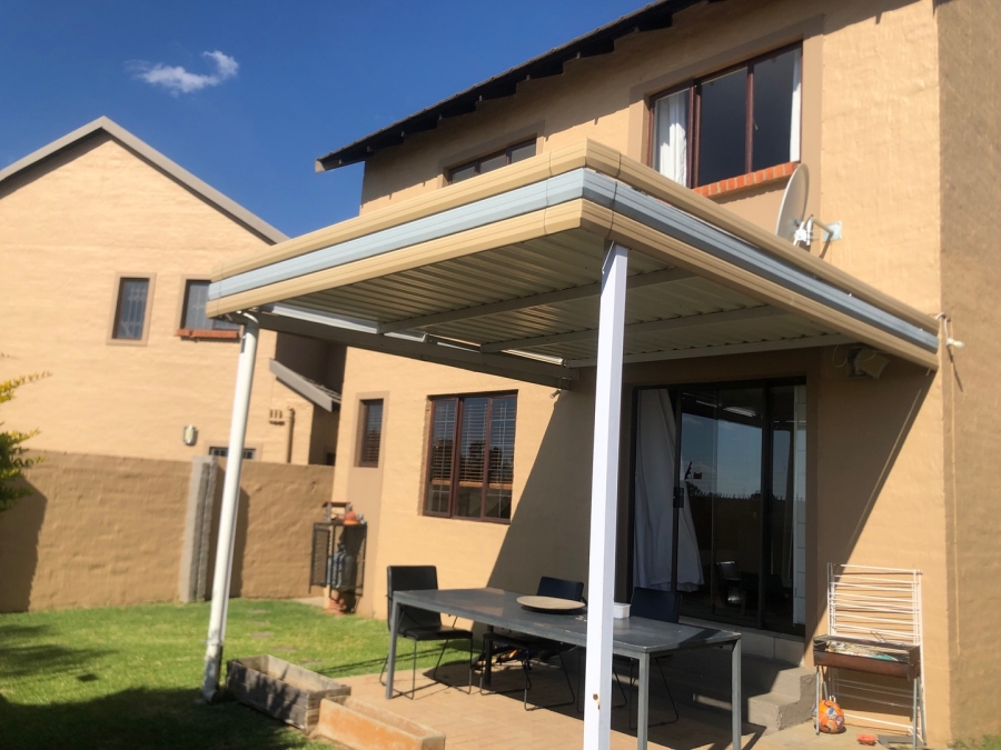 3 Bedroom Property for Sale in Noordwyk Gauteng