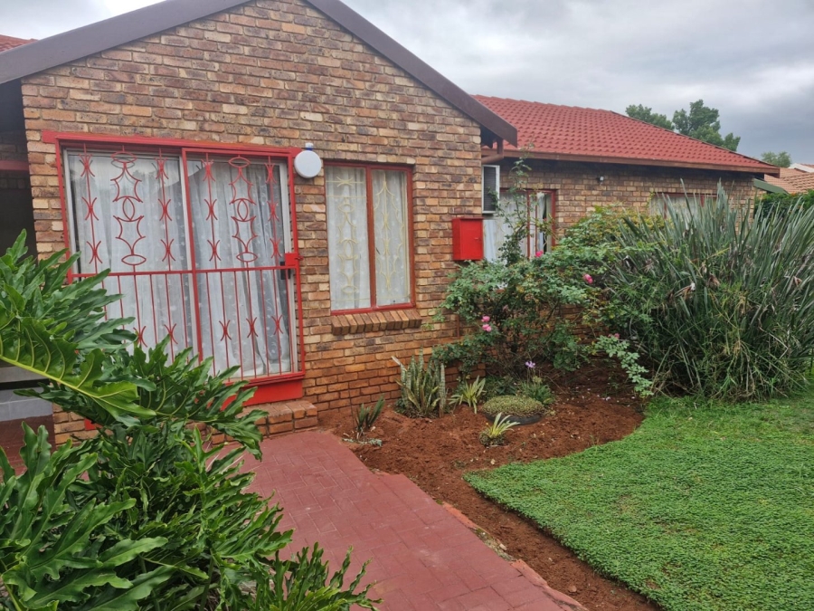 3 Bedroom Property for Sale in Chantelle Gauteng