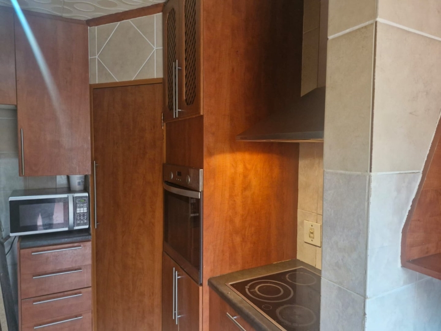 3 Bedroom Property for Sale in Chantelle Gauteng
