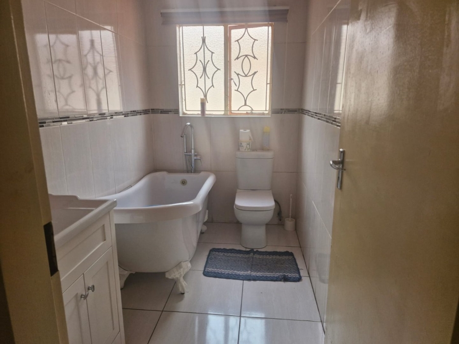3 Bedroom Property for Sale in Chantelle Gauteng