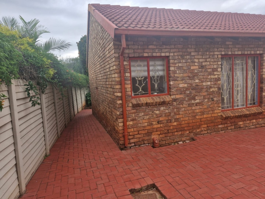 3 Bedroom Property for Sale in Chantelle Gauteng