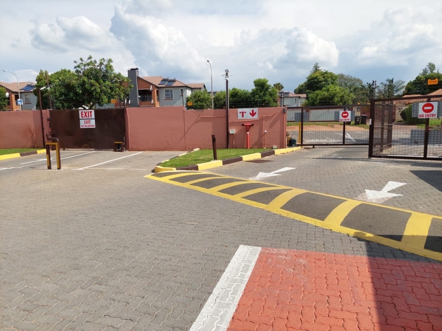 To Let 2 Bedroom Property for Rent in Terenure Gauteng