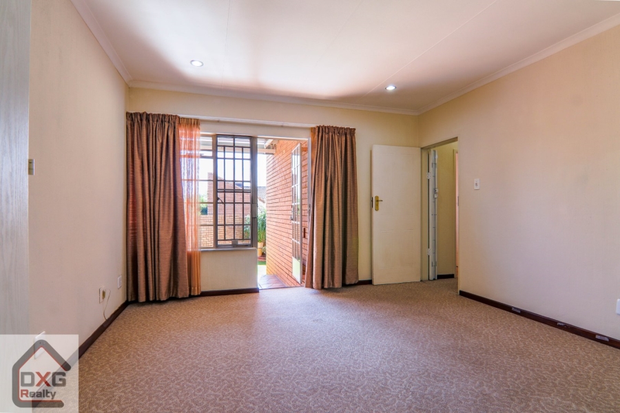 3 Bedroom Property for Sale in Zwartkop Gauteng