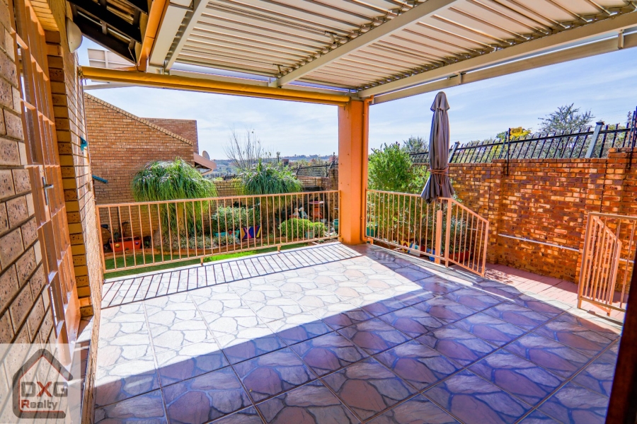 3 Bedroom Property for Sale in Zwartkop Gauteng