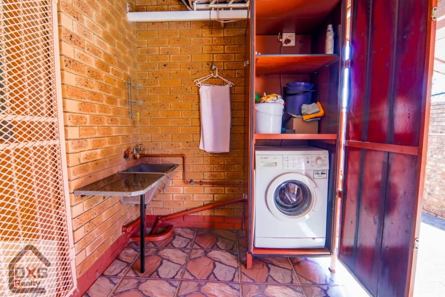 3 Bedroom Property for Sale in Zwartkop Gauteng