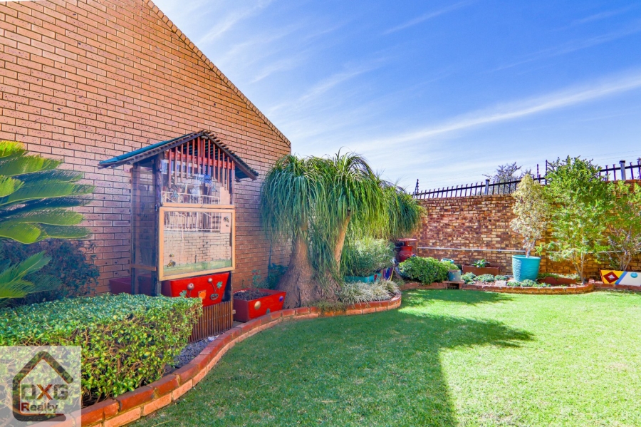 3 Bedroom Property for Sale in Zwartkop Gauteng