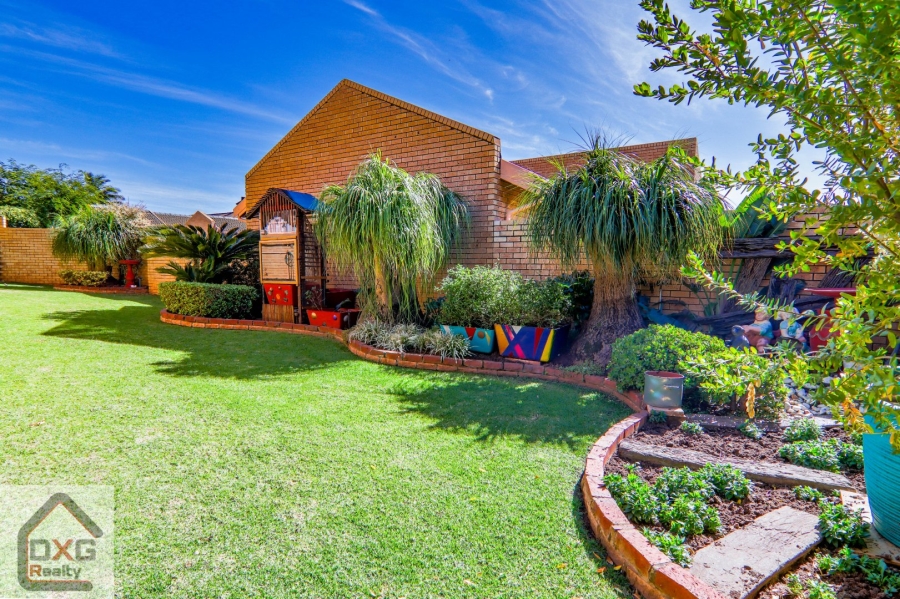 3 Bedroom Property for Sale in Zwartkop Gauteng