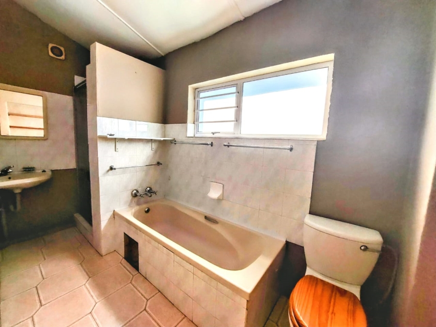To Let 3 Bedroom Property for Rent in Northcliff Gauteng