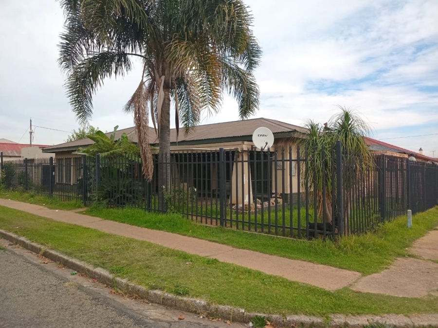 3 Bedroom Property for Sale in Geduld Ext 1 Gauteng