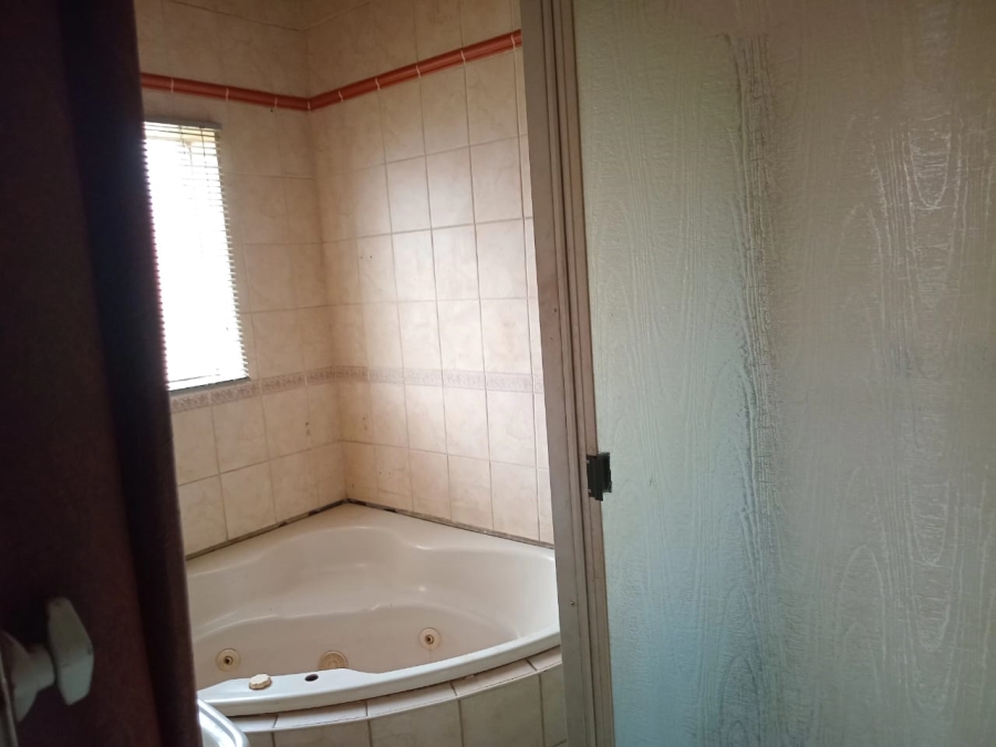 3 Bedroom Property for Sale in Geduld Ext 1 Gauteng